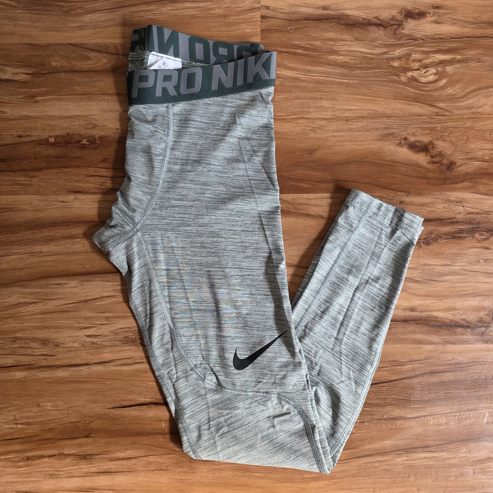 Nike KidsGray Leggings